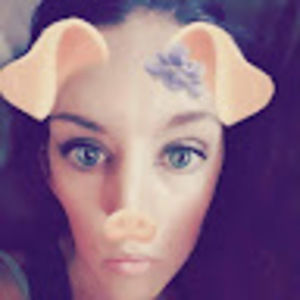 Meet your Posher, Casey